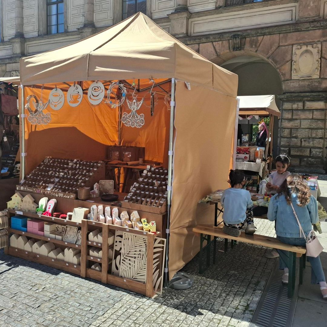 Náš kreativní stánek s nabídkou upravenou na míru konkrétní akci